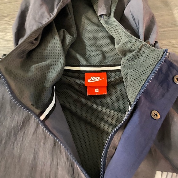 Nike Air Half Zip Pullover Jacket - Picture 2 of 2